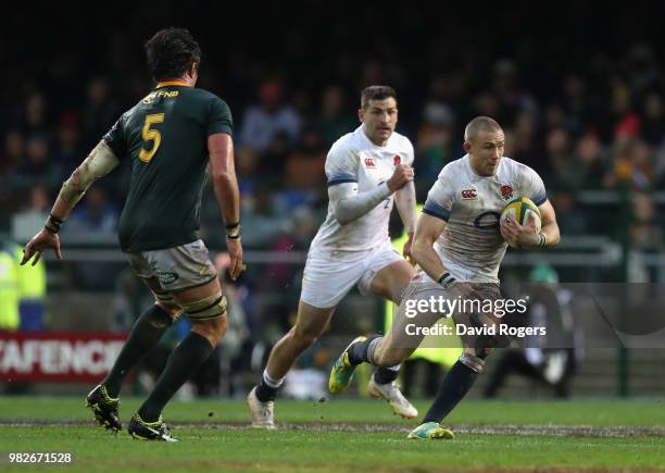 Mike Brown of England breaks with the ball during the third test match between South Africa and England at Newlands Stadium on June 23, 2018 in Cape...