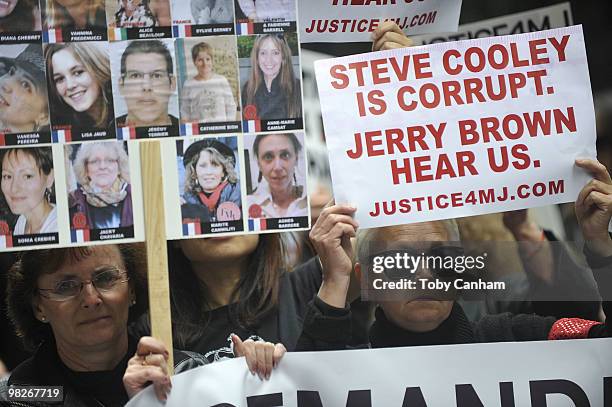 Michael Jackson's fans protest outside Los Angeles Superior Courts for the court appearance of Dr. Conrad Murray on April 5, 2010 in Los Angeles,...