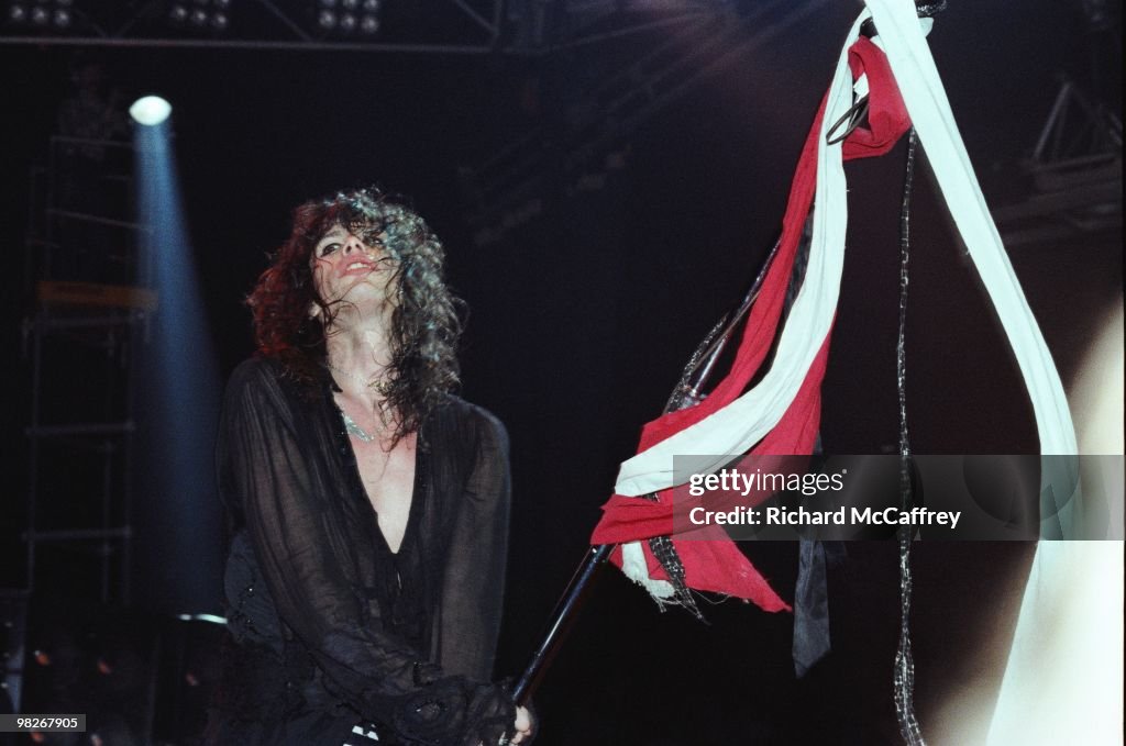 Steven Tyler Performs Live