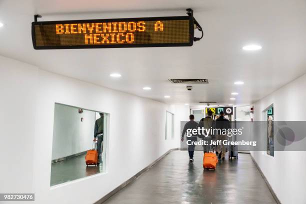 624 Welcome Sign Airport Stock Photos High Res Pictures And Images 624-welcome-sign-airport-stock-photos-high-res-pictures-and-images