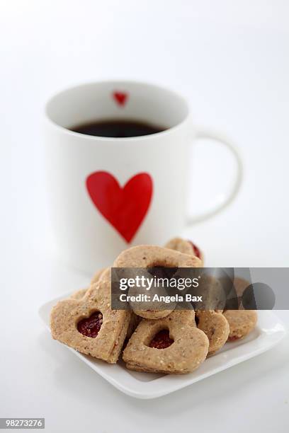 valentine cookies - plato cuadrado fotografías e imágenes de stock