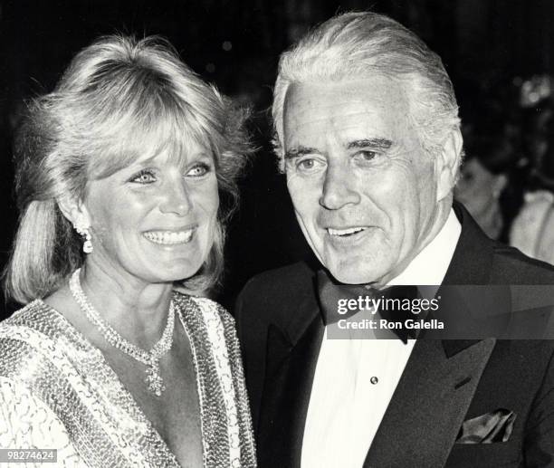 Linda Evans and John Forsythe