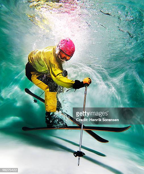 male skier underwater - crazy pool foto e immagini stock