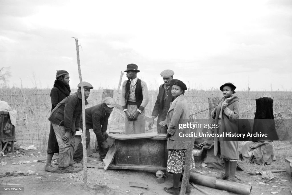 Evicted Sharecroppers Along Highway 60, New Madrid County, Missouri, January 1939