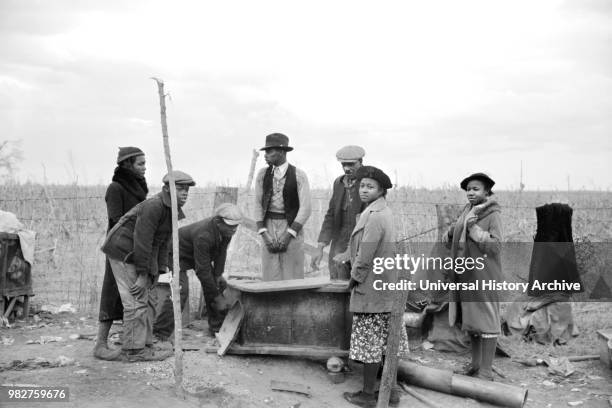 Evicted Sharecroppers Along Highway 60, New Madrid County, Missouri, USA, Arthur Rothstein for Farm Security Administration, January 1939.