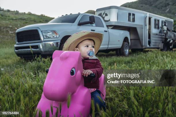 utah rancher bambino - ventosa tentacolare foto e immagini stock