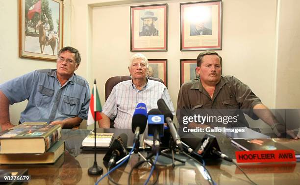 Members of the Afrikaner Weerstandsbeweging , a right-wing political Nieuwsfoto's - Getty Images