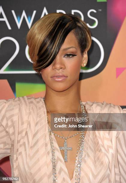 Singer Rihanna arrives at Nickelodeon's 23rd annual Kid's Choice Awards at Pauley Pavilion on March 27, 2010 in Los Angeles, California.