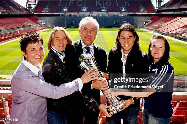 Head coach Heidi Vater of FF USV Jena, head coach Martina Voss-Tecklenburg of FCR 2001 Duisburg, mayor of Cologne Juergen Roters, Ursula Holl of FCR...