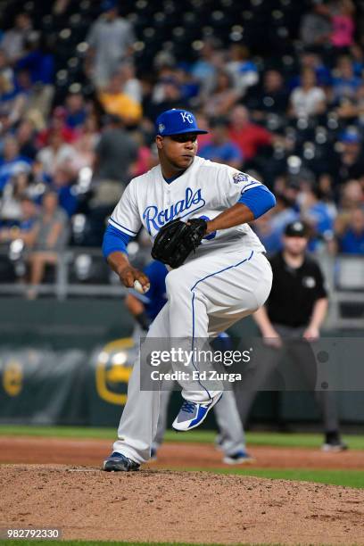 Wily Peralta of the Kansas City Royals throws against the Texas Rangers at Kauffman Stadium on June 20, 2018 in Kansas City, Missouri.