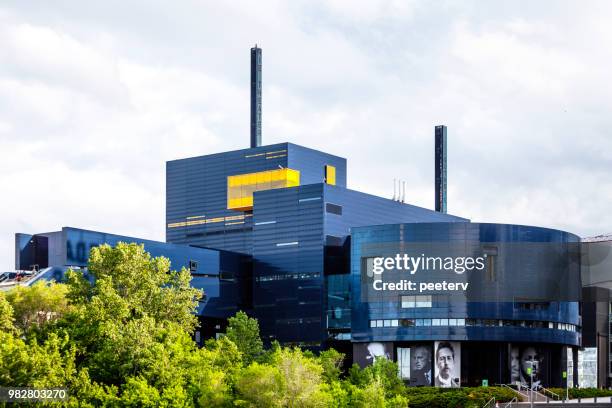 guthrie theater in minneapolis - peeter viisimaa or peeterv stock-fotos und bilder