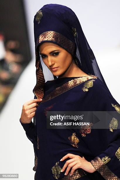 3,495 Rabia Stock Photos, High-Res Pictures, and Images - Getty Images