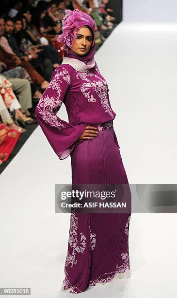 Paskistani model presents a creation by Rabia during a Fashion Week in Karachi on April 5, 2010. Pakistan began a new fashion week with an opulent...