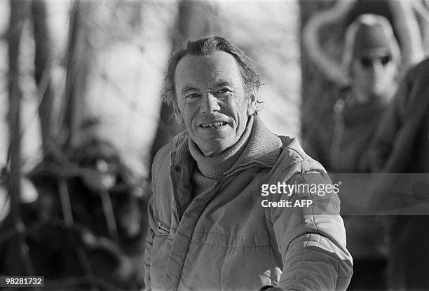 Albin Chalandon, ancien ministre de l'Équipement et du Logement, participe à la descente Hommes, en décembre 1972, lors du critérium 1ère Neige, au...