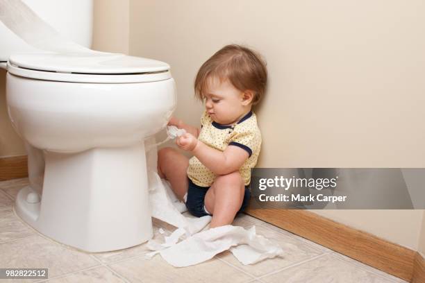 Children Ripping Paper Child Ripping Paper Photos and Premium High Res Pictures - Getty Images