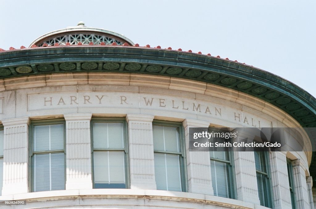 Harry R Wellman Hall