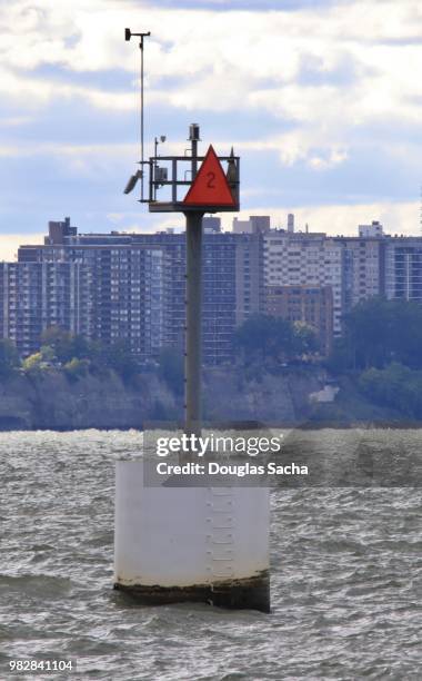 harbor shipping beacon tower - lighthouse reef - fotografias e filmes do acervo