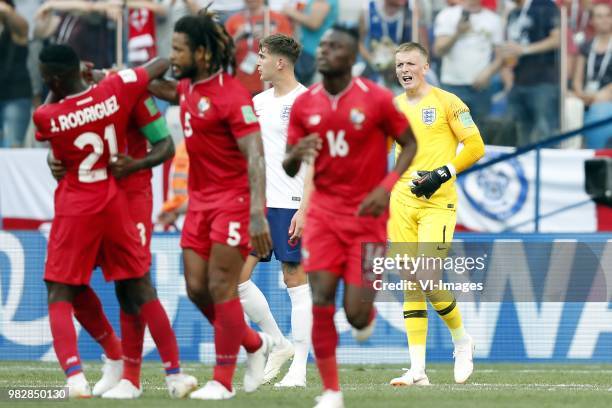 Jose Luis Rodriguez of Panama, Felipe Baloy of Panama, Roman Torres of Panama, John Stones of England, Abdiel Arroyo of Panama, goalkeeper Jorden...