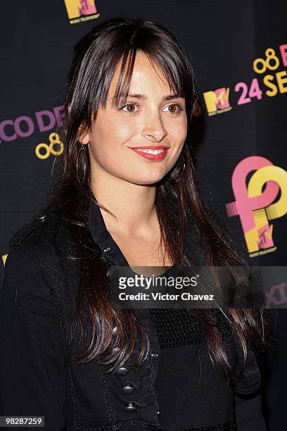 Actress Siouzana Melikian attends the Premios MTV Latinoamerica red carpet at Vive Cuervo Salon on September 24, 2008 in Mexico City.