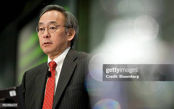 Steven Chu, U.S. Secretary of energy, speaks at the U.S. Energy Information Administration 2010 Energy Conference in Washington, D.C., U.S., on...