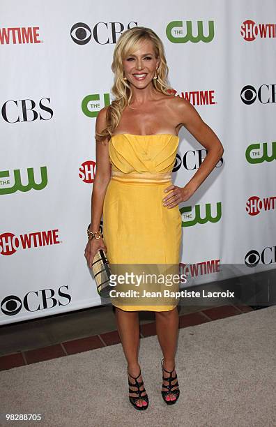 Julie Benz arrives at the 2009 TCA Summer Tour - CBS, CW and Showtime All-Star Party at the Huntington Library on August 3, 2009 in Pasadena,...