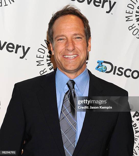 Tv Mike Rode Mike Rowe (Television Host) Photos and Premium High Res Pictures ...