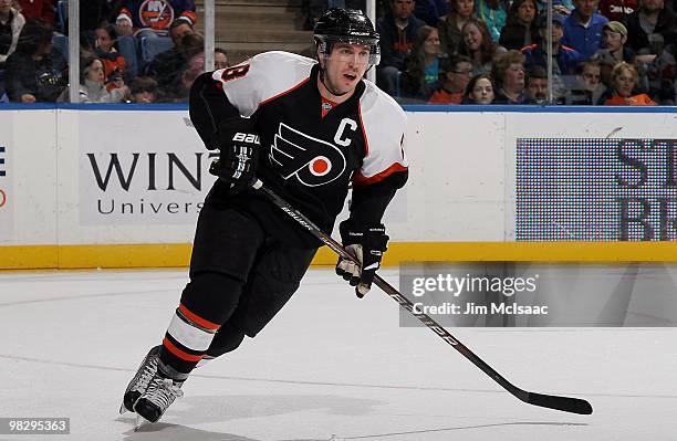 Mike Richards of the Philadelphia Flyers skates against the New York Islanders on April 1, 2010 at Nassau Coliseum in Uniondale, New York. The Isles...