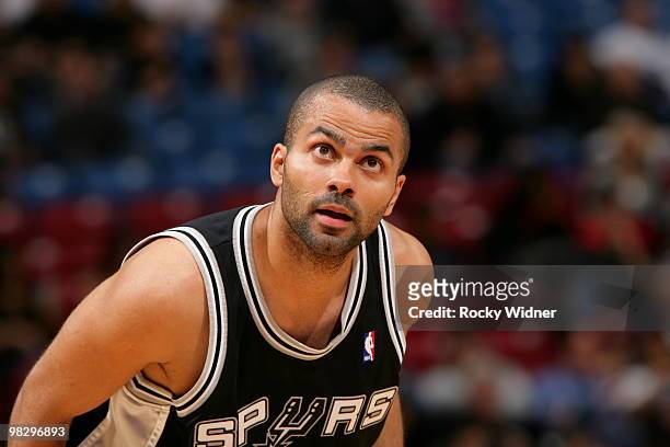Tony Parker of the San Antonio Spurs gets ready to take on the Sacramento Kings on April 6, 2010 at ARCO Arena in Sacramento, California. NOTE TO...