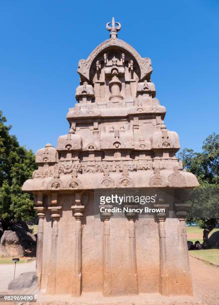 hindu temple in the mahabalipuram site in india. - circa 7th century stock pictures, royalty-free photos & images