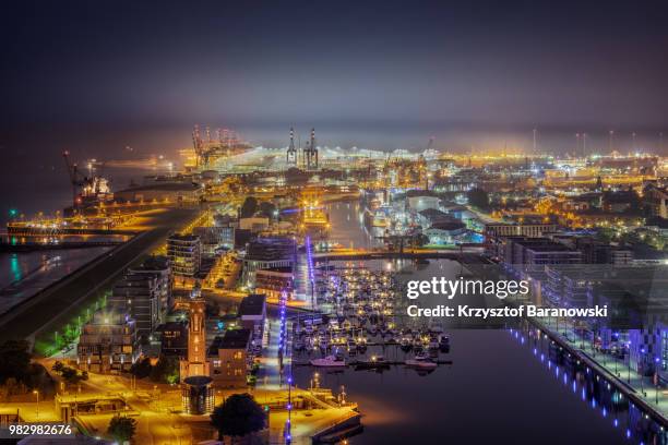 bremerhaven harbor at night - bremen stock pictures, royalty-free photos & images