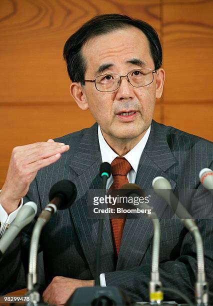 Masaaki Shirakawa, governor of the Bank of Japan, speaks during a news conference at the central bank's headquarters in Tokyo, Japan, on Wednesday,...