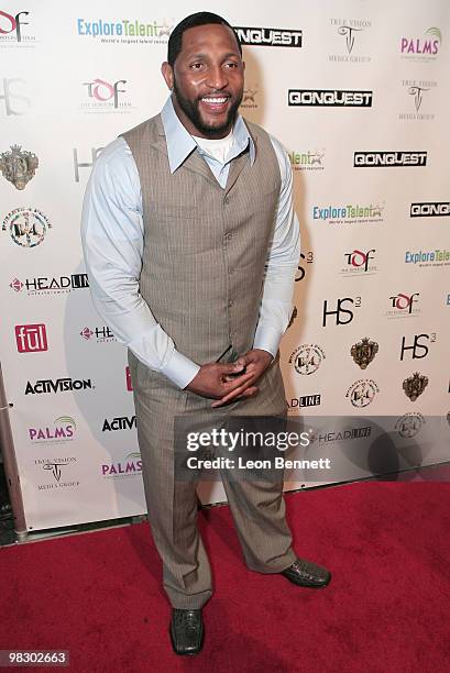 Ray Lewis arrives at Boulevard3 on April 6, 2010 in Hollywood, California.