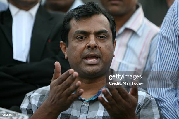 Imran Zafar Malik, brother-in-law of Shoaib Malik addresses the media in New Delhi on April 6, 2010.