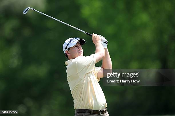 Ben Curtis hits a shot during a practice round prior to the 2010 Masters Tournament at Augusta National Golf Club on April 7, 2010 in Augusta,...