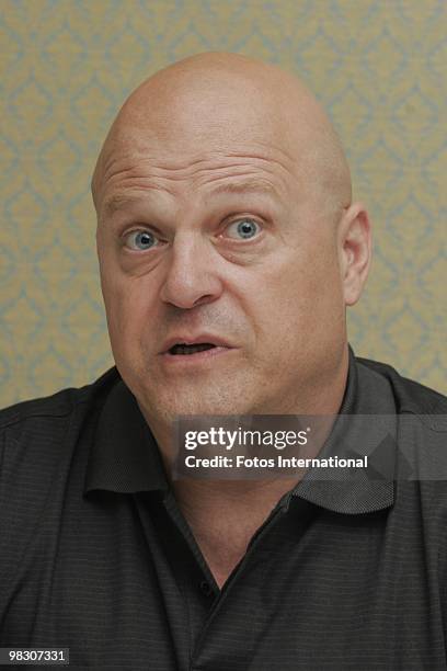 Michael Chiklis at the Four Seasons Hotel in Beverly Hills, California on October 6, 2008. Reproduction by American tabloids is absolutely forbidden.