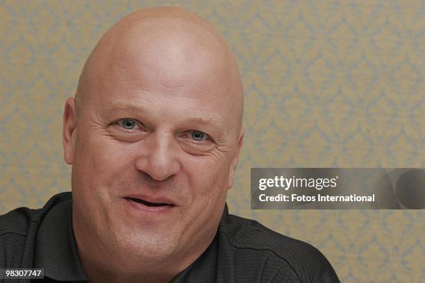 Michael Chiklis at the Four Seasons Hotel in Beverly Hills, California on October 6, 2008. Reproduction by American tabloids is absolutely forbidden.