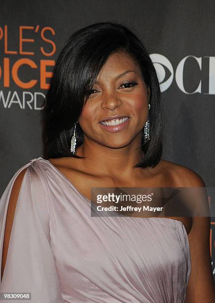 Actress Taraji P. Henson arrives at the 2010 People's Choice Awards at Nokia Theatre L.A. Live on January 6, 2010 in Los Angeles, California.