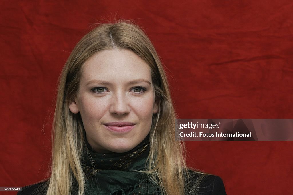 Anna Torv Portrait Session