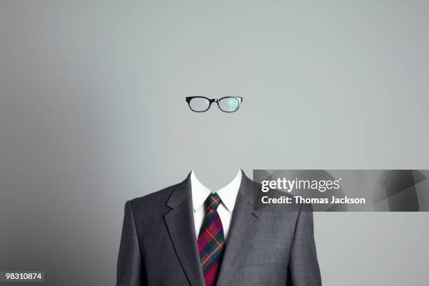 business man with no face, looking at camera - ajustar fotografías e imágenes de stock