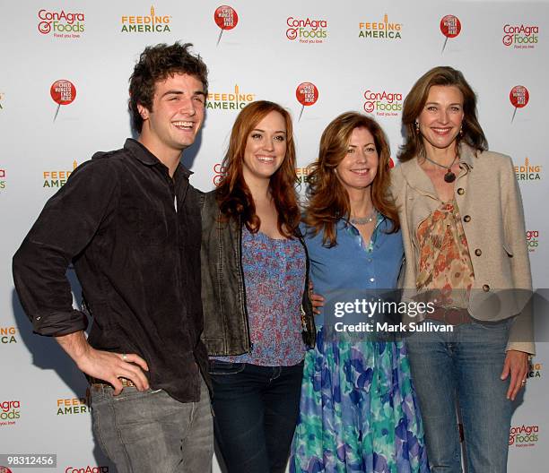 Desperate Housewives" actors Beau Mirchoff, Andrea Bowen, Dana Delany and Brenda Strong attend the Child Hunger Awareness rally on the Wisteria Lane...