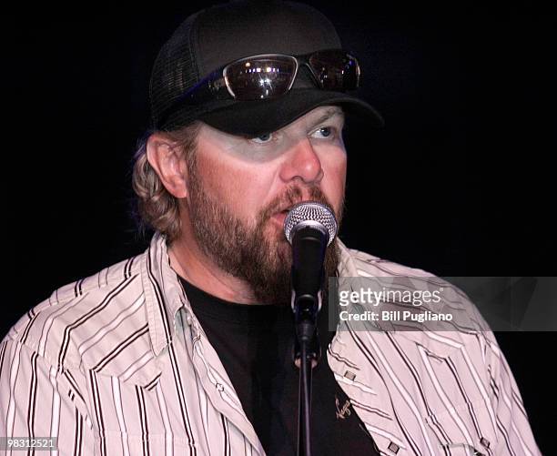 Toby Keith attends the grand opening of the sixth ''Toby Keith's I Love This Bar & Grill'' restaurant on April 7, 2010 in Auburn Hills, Michigan.