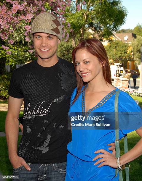 Actors Andrew Seeley and Amy Paffrath attend the Child Hunger Awareness rally on the Wisteria Lane "Desperate Housewives" set at Universal Studios...