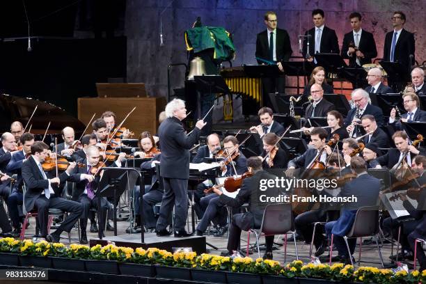 Berliner Philharmoniker with chief conductor Sir Simon Rattle perform live on stage during a concert at the Waldbuehne on June 24, 2018 in Berlin,...