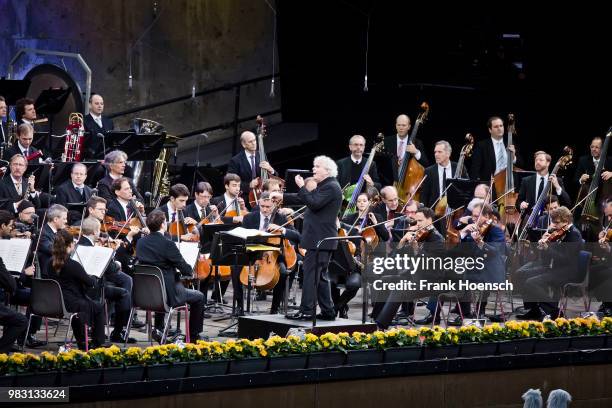 Berliner Philharmoniker with chief conductor Sir Simon Rattle perform live on stage during a concert at the Waldbuehne on June 24, 2018 in Berlin,...