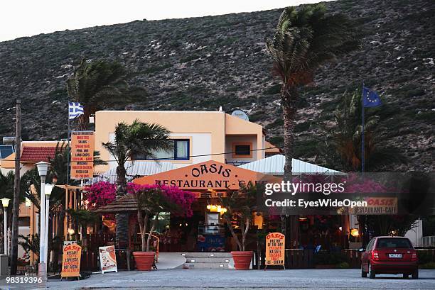 Oasis Restaurant Photos and Premium High Res Pictures - Getty Images