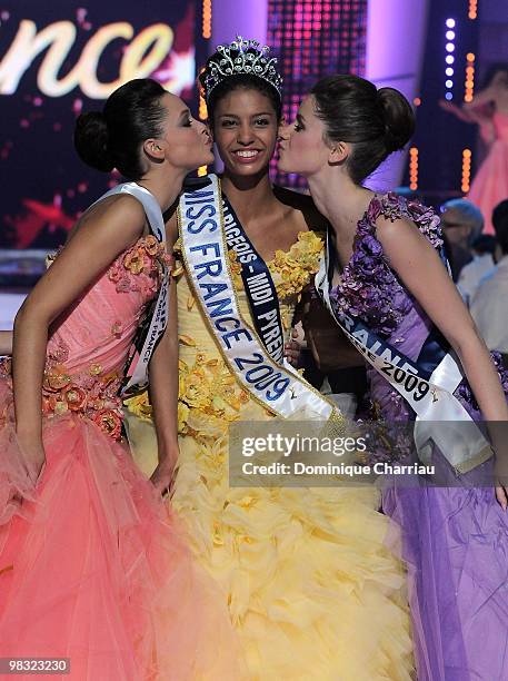 Miss Albigeois Midi Pyrenee Chloe Mortaud gets a kiss from Camille Cheyere , Miss Lorraine 1st runner up and Elodie Martineau , Miss Pays de Loire...