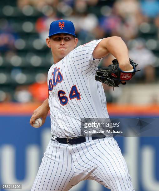 Chris Flexen of the New York Mets in action against the Los Angeles Dodgers at Citi Field on June 24, 2018 in the Flushing neighborhood of the Queens...