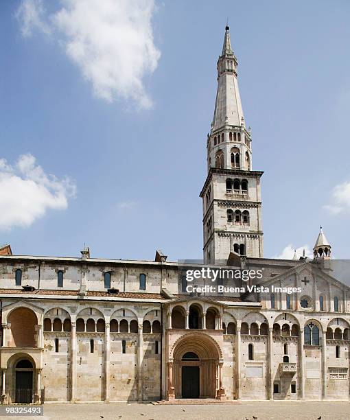 il duomo in modena, italy - módena fotografías e imágenes de stock