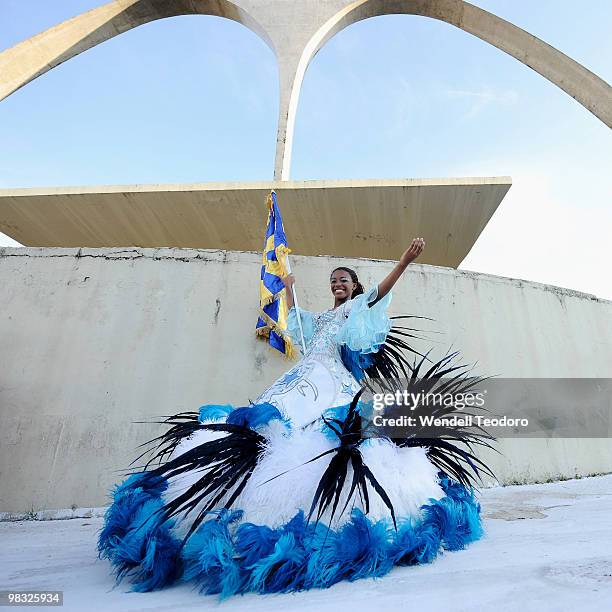 Samba Dancer performs during the first day of Rio Carnival on on February 12, 2010 in Rio de Janeiro, Brazil.