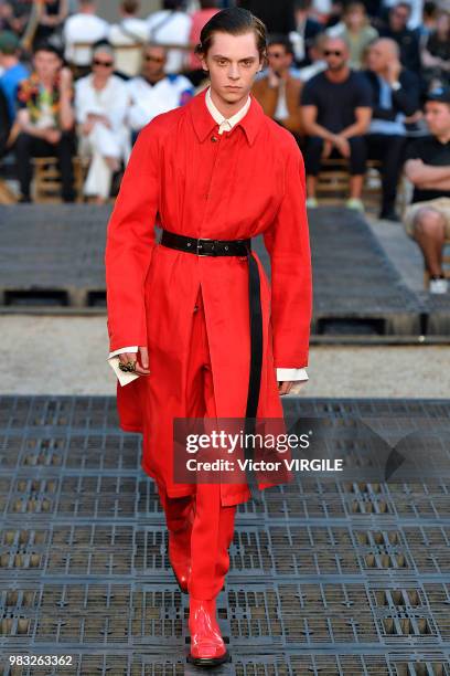 Model walks the runway during the Alexander McQueen Menswear Spring/Summer 2019 fashion show as part of Paris Fashion Week on June 22, 2018 in Paris,...